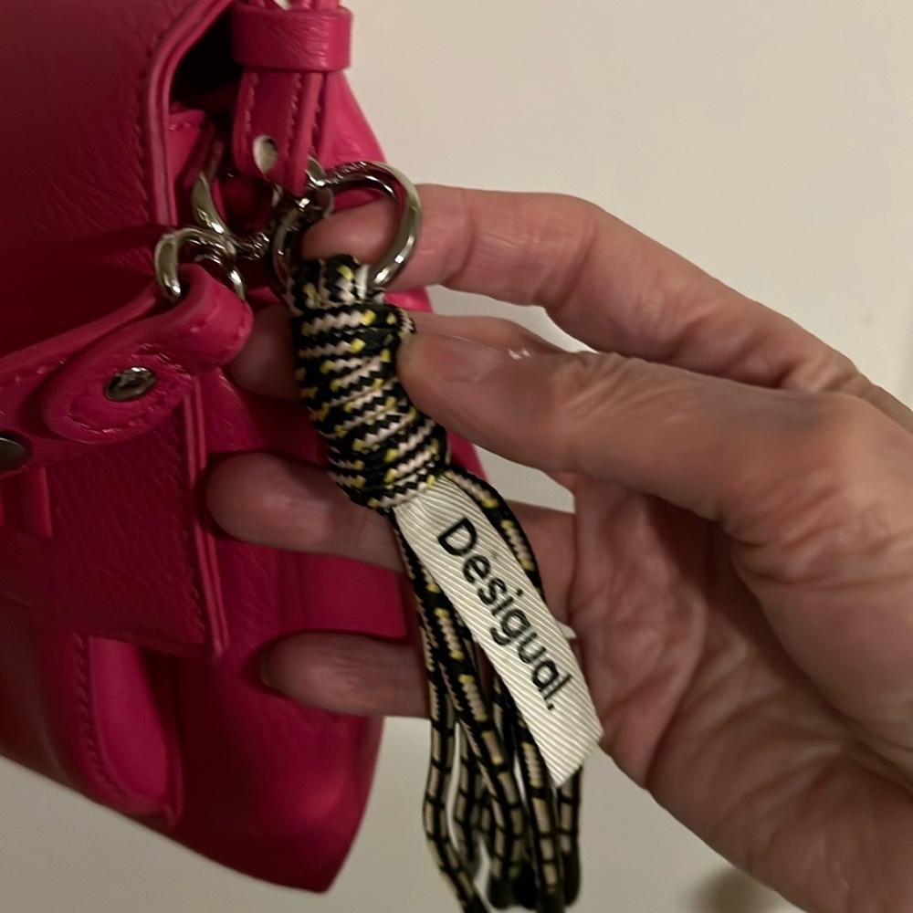 Desigual Pink Crossbody Bag with Textured Finish 🌺must be purchased before 12am - Picture 6 of 16